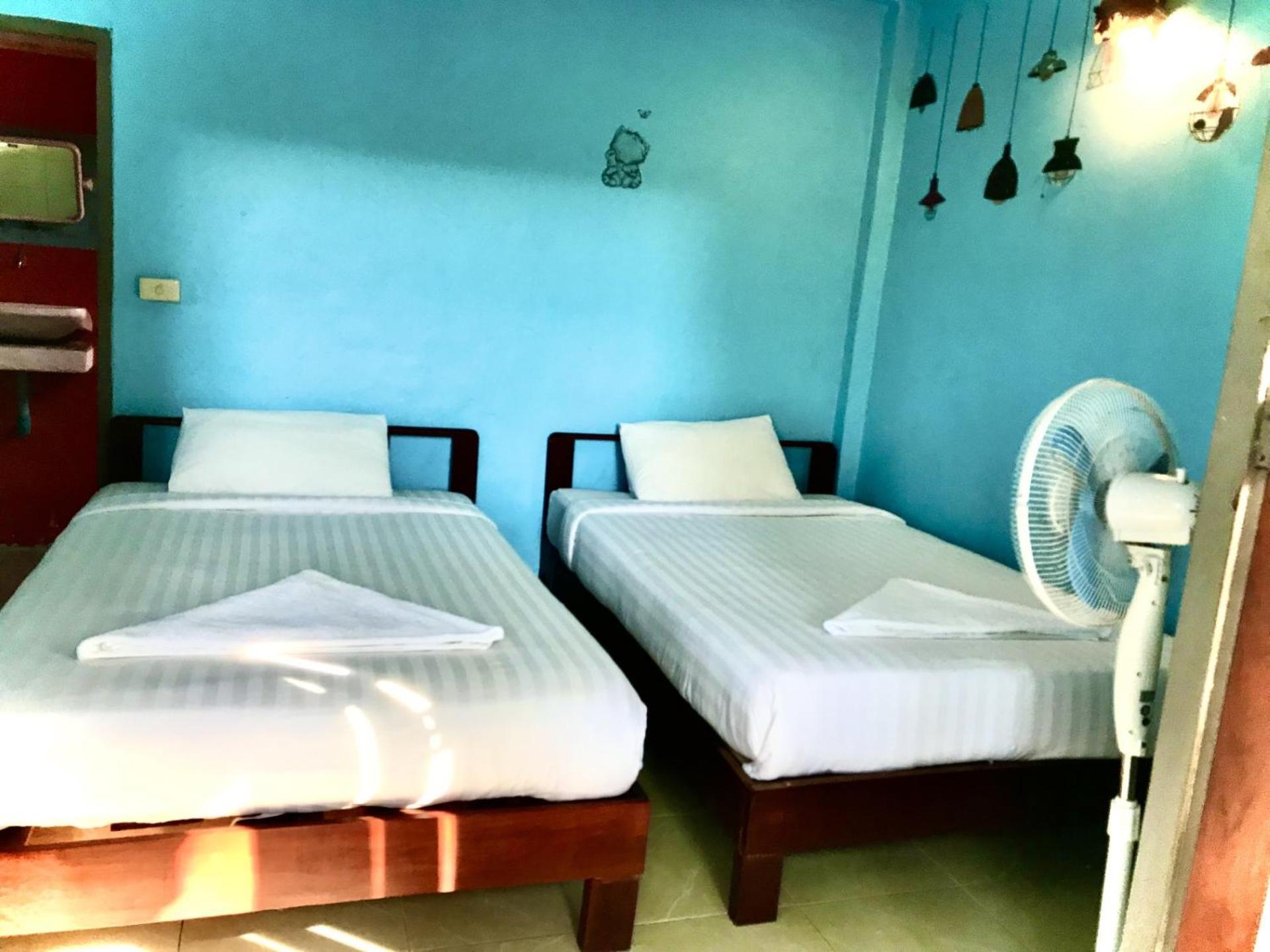 Frog Beach House Koh Phayam Bagian luar foto