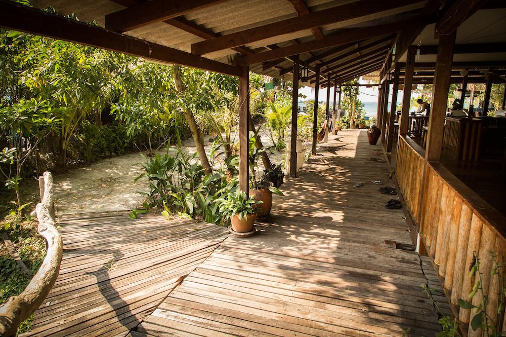 Frog Beach House Koh Phayam Bagian luar foto