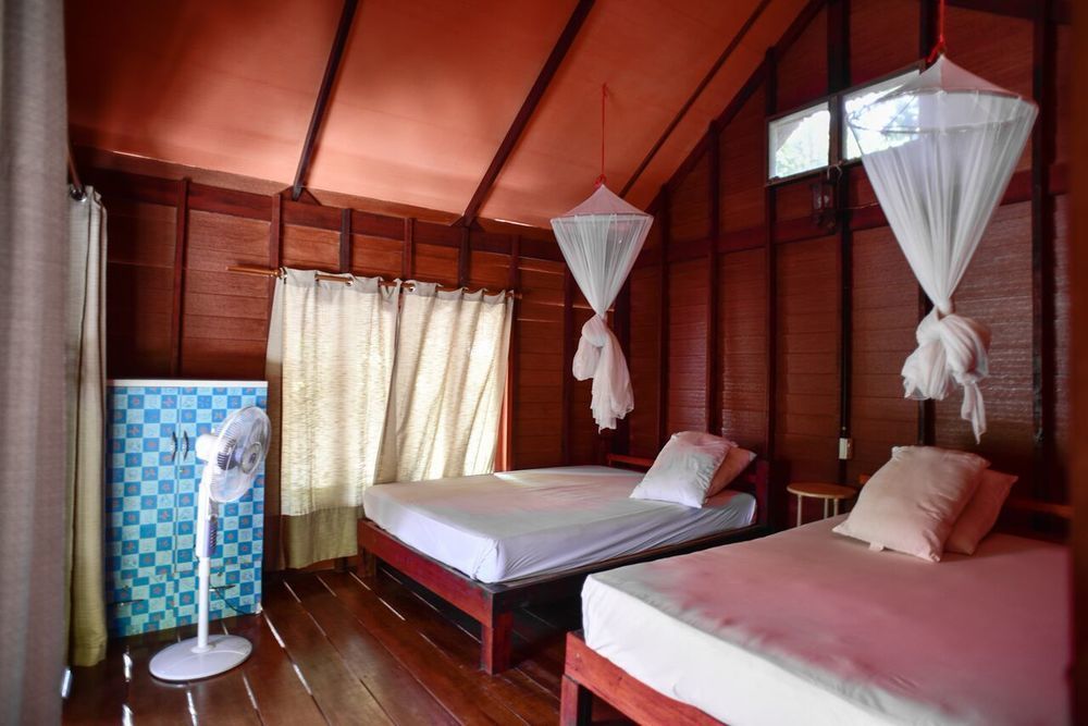 Frog Beach House Koh Phayam Bagian luar foto